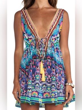 CAMILLA V NECK TIE SHORT DRESS ALICE IN ESSAOUIRA PRINT